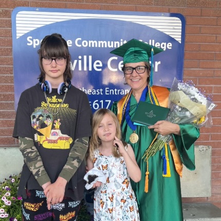 Laura-Grad-Photo-Web.jpg